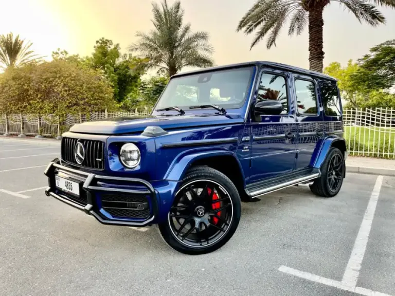 Mercedes rent Car In Dubai
